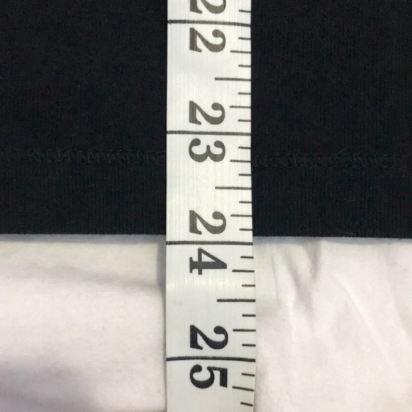 Banana Republic: Light Sweater Top - Picture 3 of 7